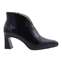 ARUNDEL Ankle Boots