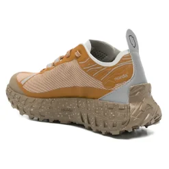 001A Running Shoe