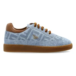 Sneakers with logo appliqué