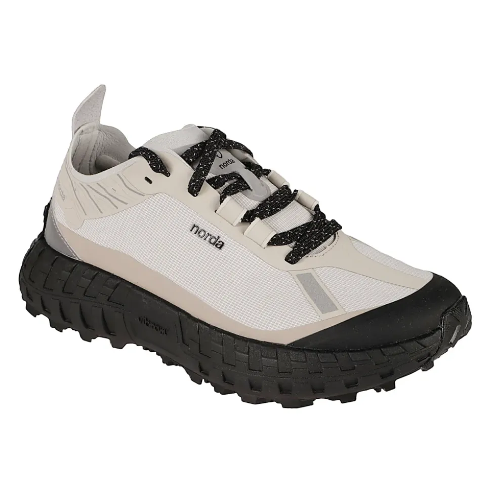001 Trail Shoe